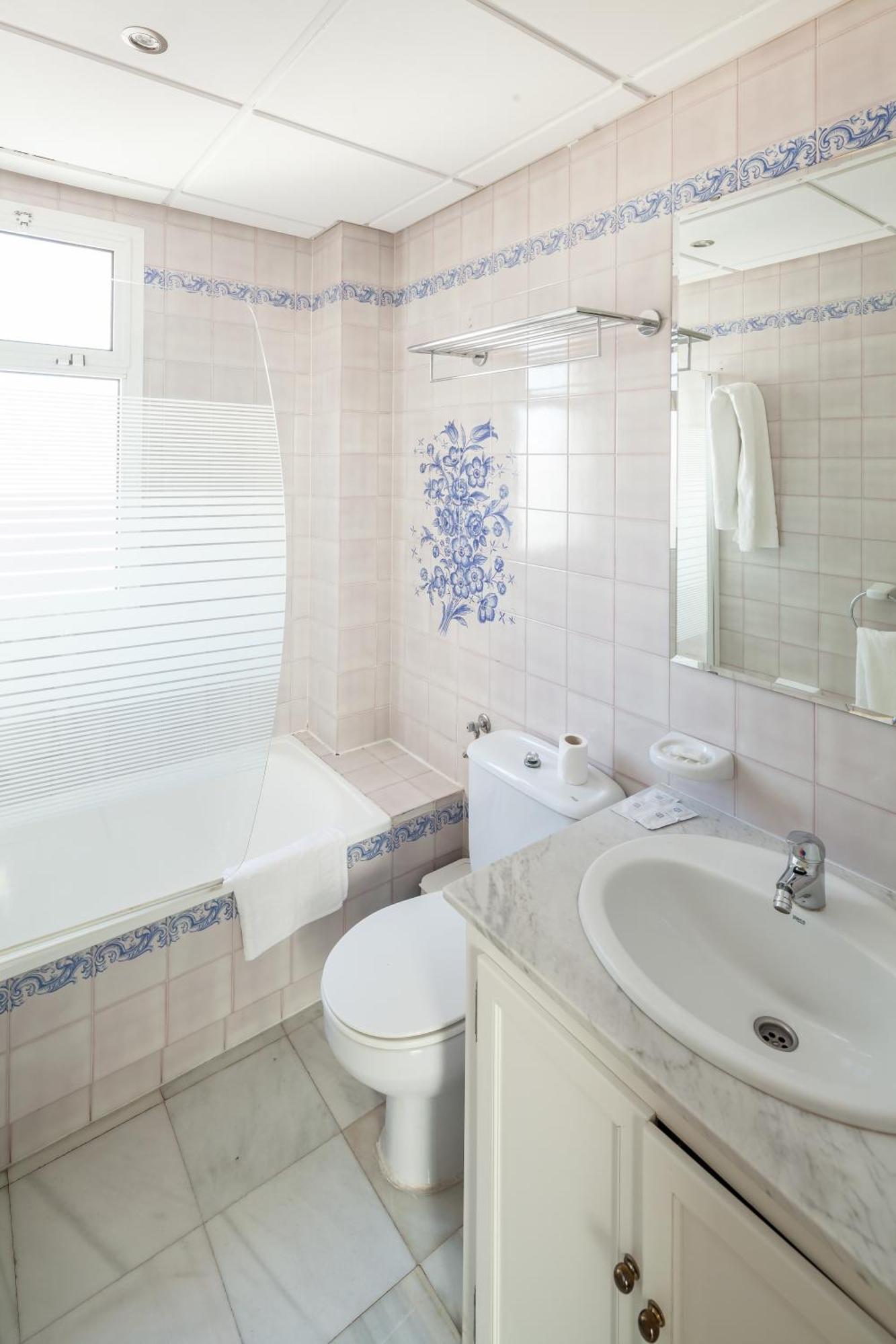 Hotel Plateria Эсиха Экстерьер фото